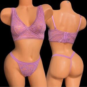 Victoria’s Secret set Very sexy Unlined bralette S & V-String panty M purple